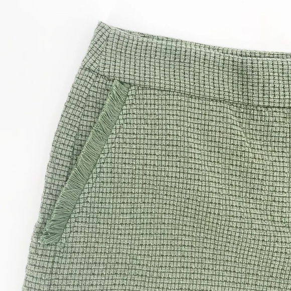 Green Tweed Shorts - Picture 4 of 12